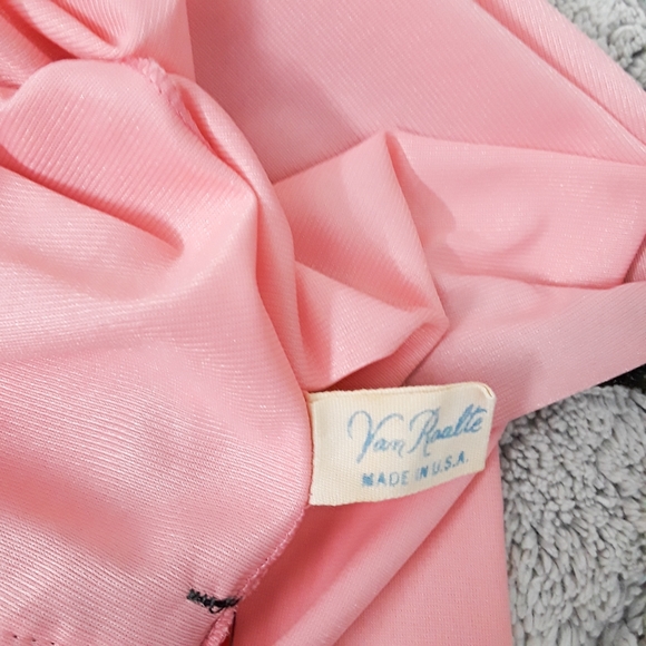 Vintage Van Roalte Pink Black Eyelet Lace Slip 32 - Picture 11 of 11